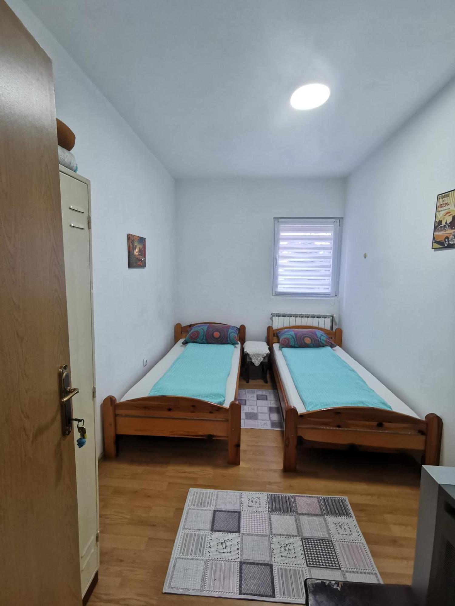 Rest & Recharge 4Bdr Apt- Free Parking, Ac & Garden SJJ Extérieur photo