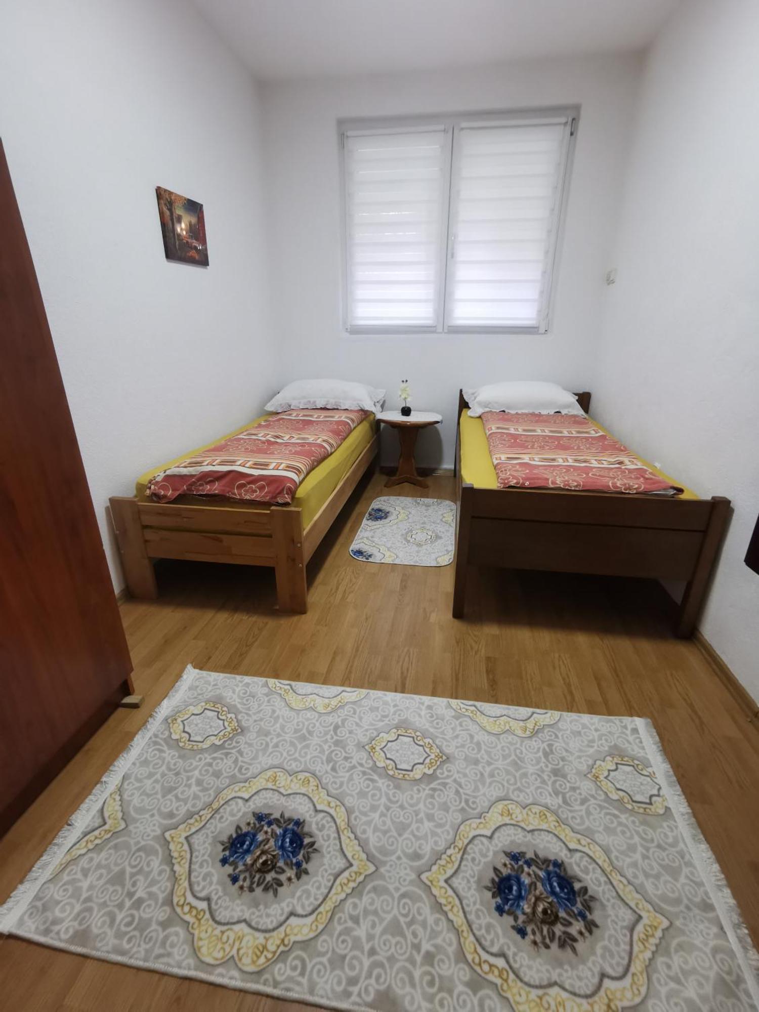 Rest & Recharge 4Bdr Apt- Free Parking, Ac & Garden SJJ Extérieur photo