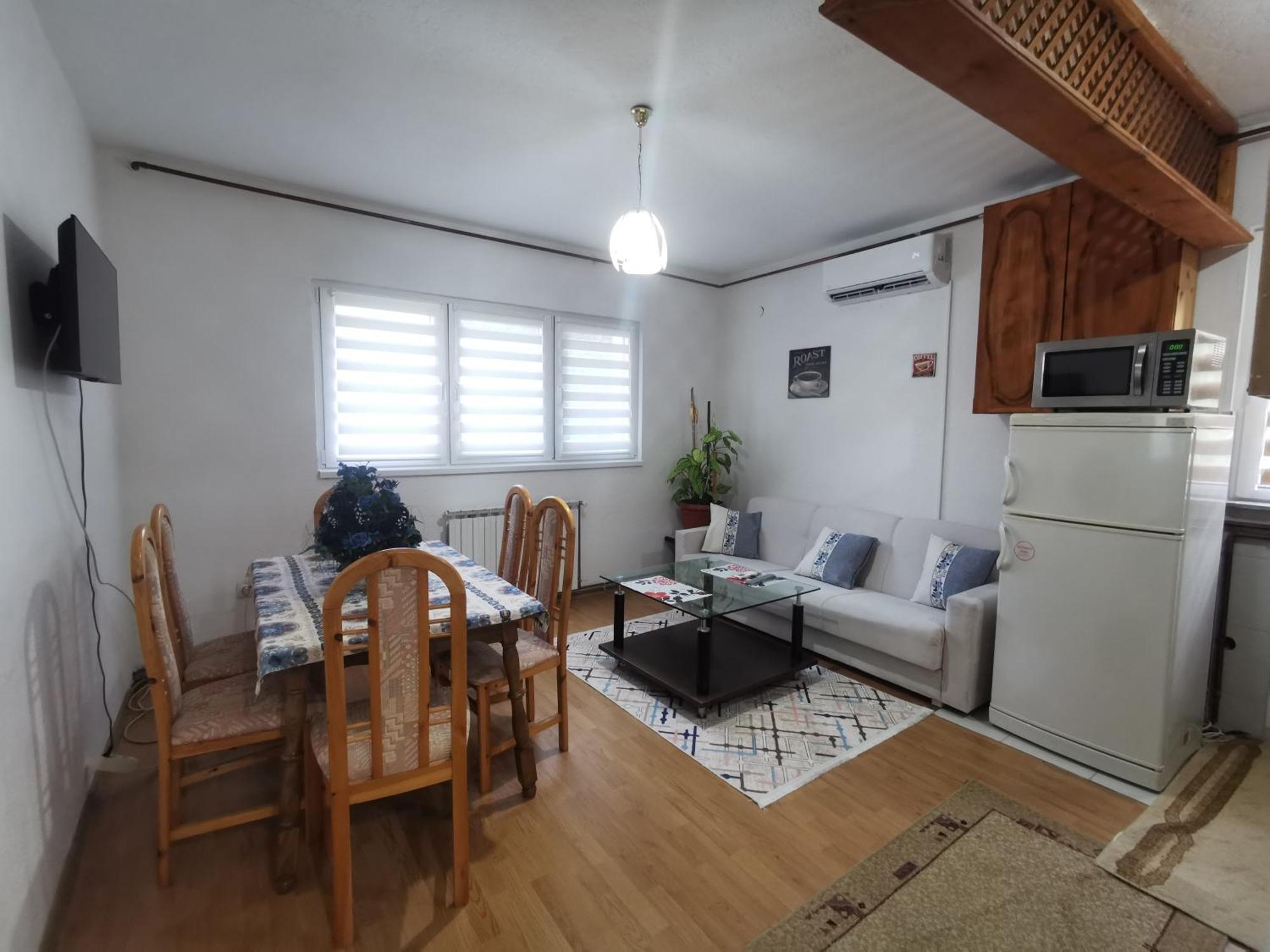 Rest & Recharge 4Bdr Apt- Free Parking, Ac & Garden SJJ Extérieur photo