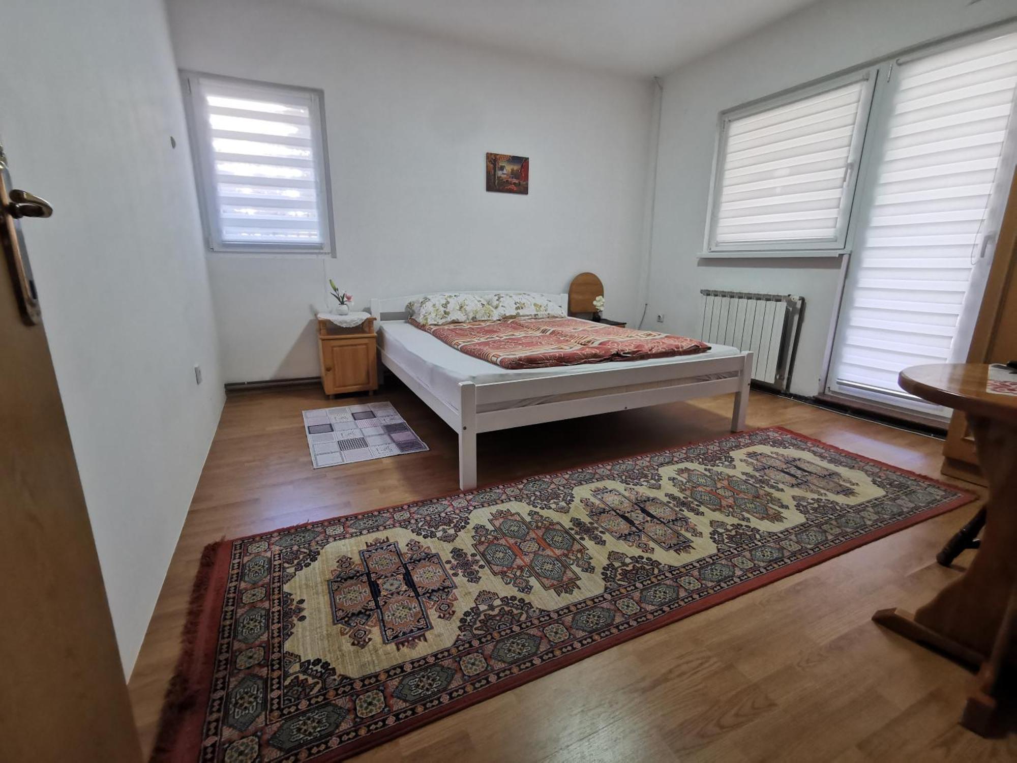 Rest & Recharge 4Bdr Apt- Free Parking, Ac & Garden SJJ Extérieur photo